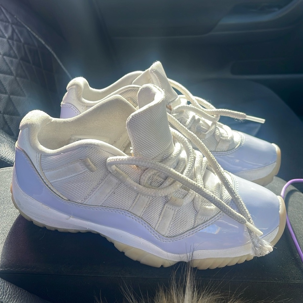 Jordan 11s lows | worn | size 6.5 women
